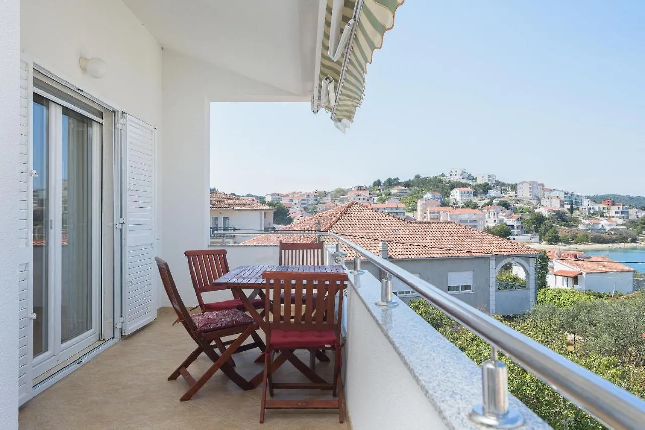 Apartments Ivan Trogir