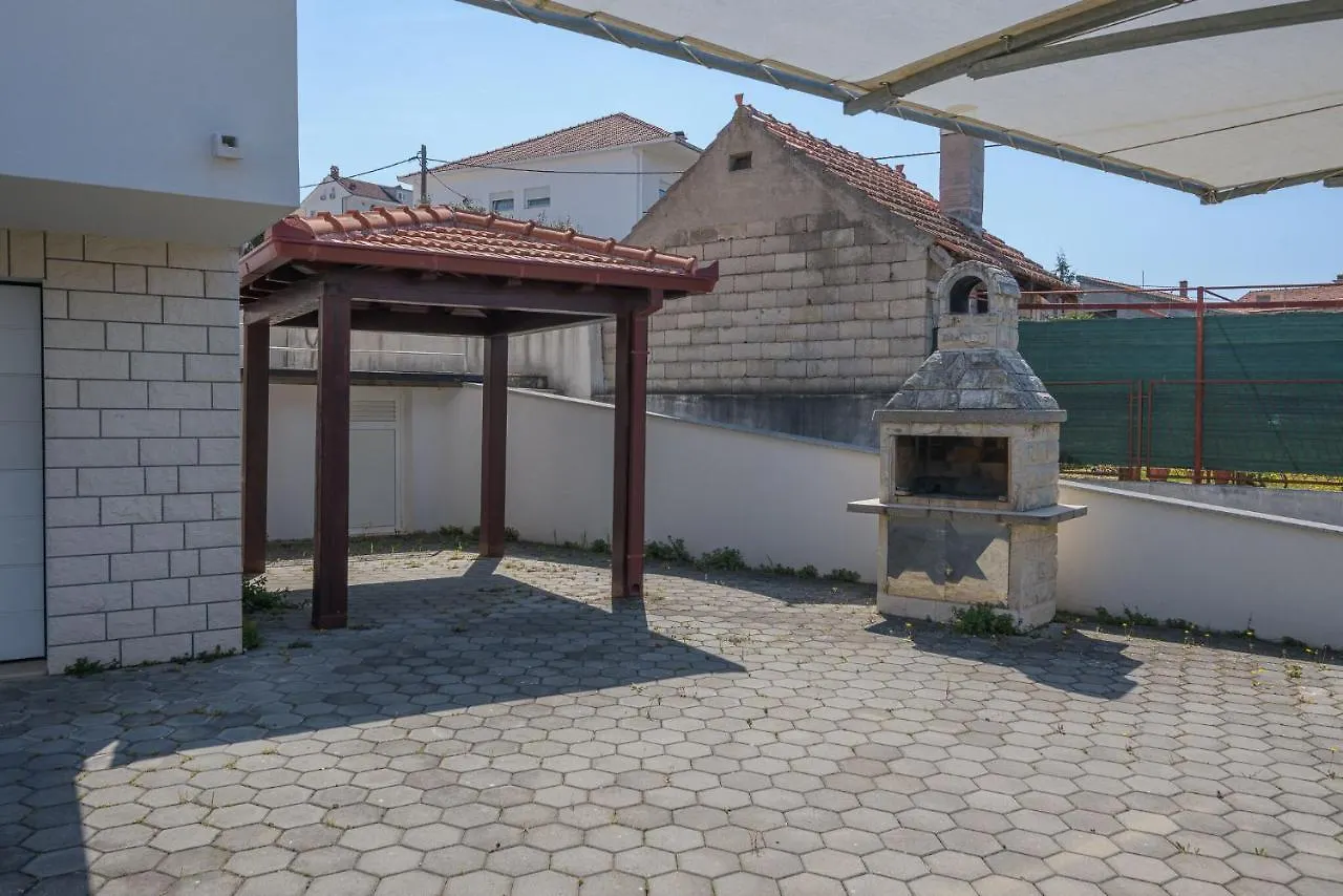 Apartments Ivan Trogir
