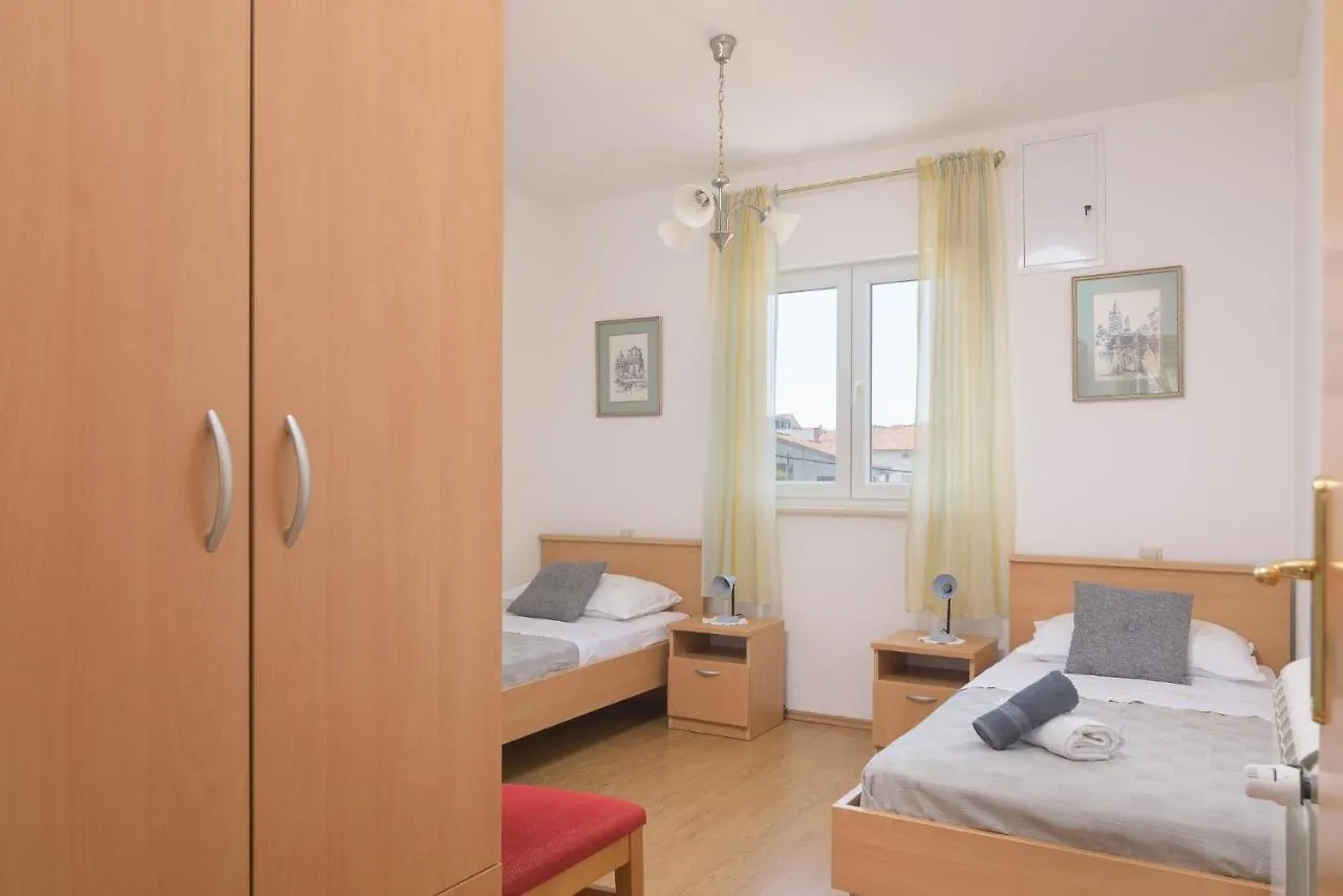 Apartments Ivan Trogir