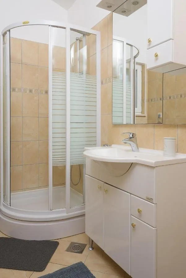 Apartments Ivan تروغير كرواتيا