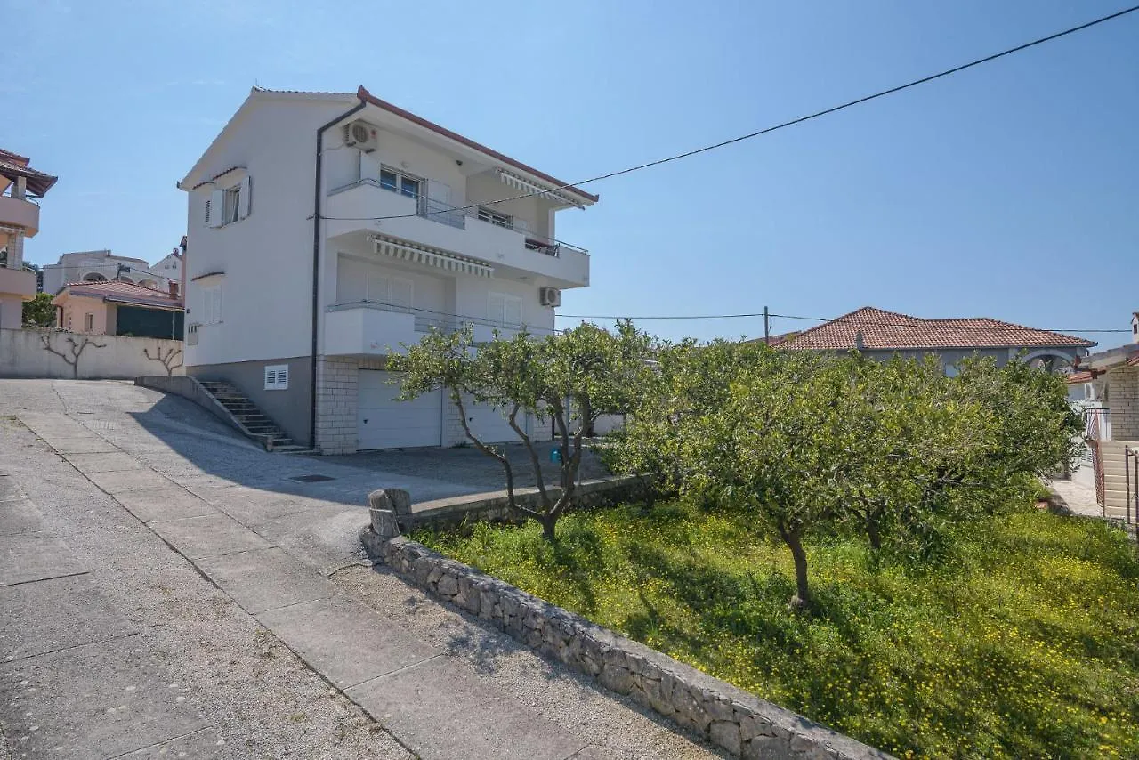 Apartments Ivan تروغير 0*,  كرواتيا