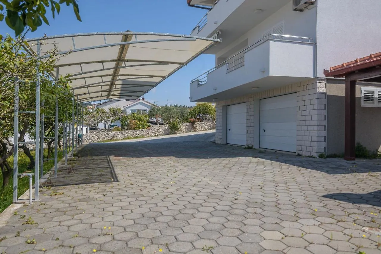 Apartments Ivan تروغير كرواتيا